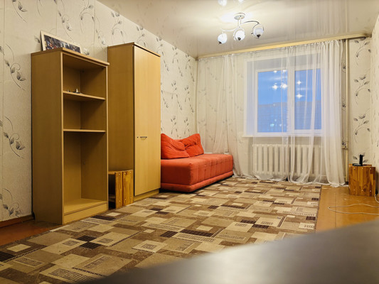 Продам трехкомнатную (3-комн.) квартиру, Мамина-Сибиряка ул, 10, Екатеринбург г