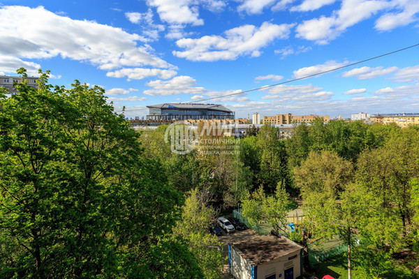 Продам многокомнатную квартиру, Ленинский пр-кт, 44, Москва г