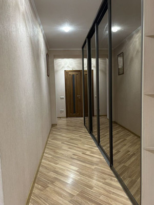 Продам трехкомнатную (3-комн.) квартиру, Жмайлова ул, 4/12, Ростов-на-Дону г