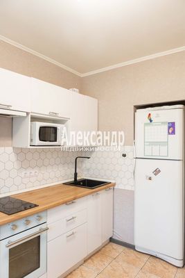 Продам двухкомнатную (2-комн.) квартиру, Маршала Захарова ул, 29к2, Санкт-Петербург г
