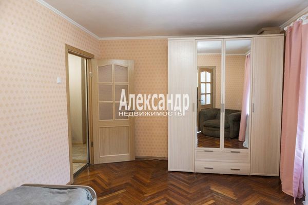 Продам двухкомнатную (2-комн.) квартиру, Маршала Захарова ул, 29к2, Санкт-Петербург г