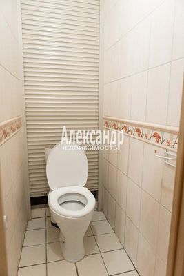 Продам двухкомнатную (2-комн.) квартиру, Маршала Захарова ул, 29к2, Санкт-Петербург г