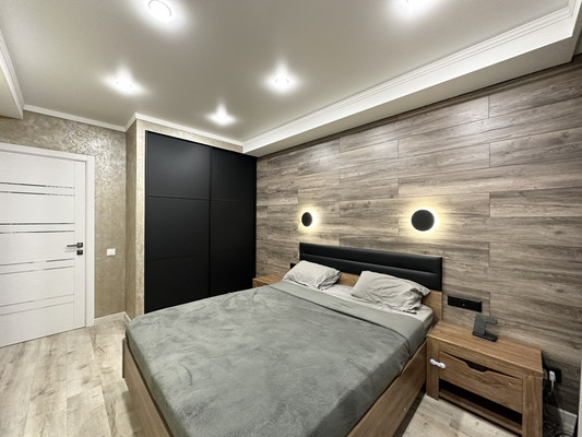 Продам двухкомнатную (2-комн.) квартиру, Коммунистический пр-кт, 23к3, Ростов-на-Дону г