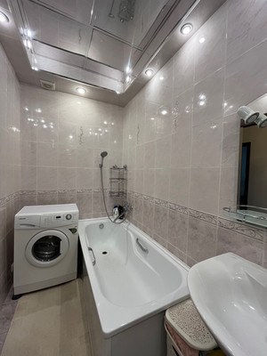 Продам двухкомнатную (2-комн.) квартиру, Еременко ул, 68к74, Ростов-на-Дону г