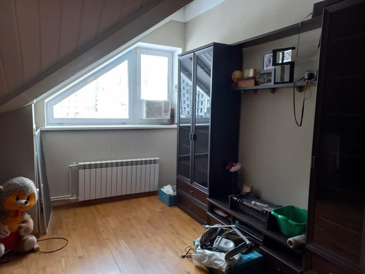 Продам многокомнатную квартиру, Молодежная ул, 6, Речицы с