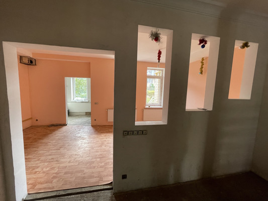 Продам многокомнатную квартиру, Молодежная ул, 6, Речицы с
