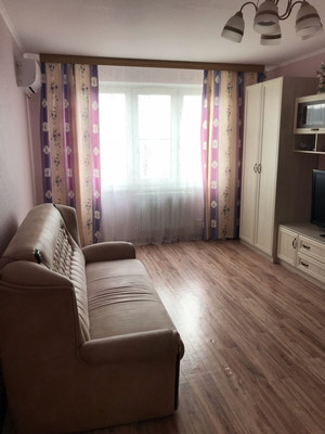 Продам двухкомнатную (2-комн.) квартиру, Адмирала Пустошкина ул, 10, Анапа г