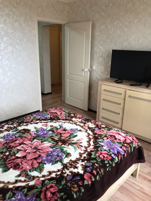 Продам двухкомнатную (2-комн.) квартиру, Адмирала Пустошкина ул, 10, Анапа г
