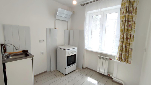 Продам трехкомнатную (3-комн.) квартиру, Новороссийская ул, 186, Краснодар г