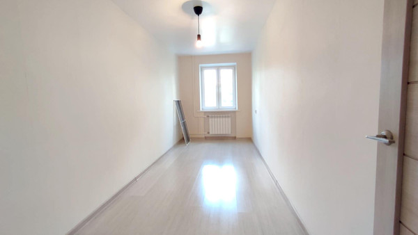 Продам трехкомнатную (3-комн.) квартиру, Новороссийская ул, 186, Краснодар г