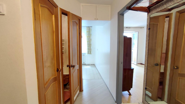 Продам трехкомнатную (3-комн.) квартиру, Новороссийская ул, 186, Краснодар г