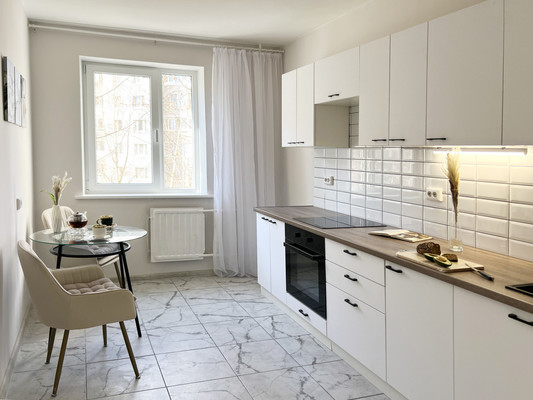 Продам однокомнатную (1-комн.) квартиру, Комендантский пр-кт, 40к1, Санкт-Петербург г
