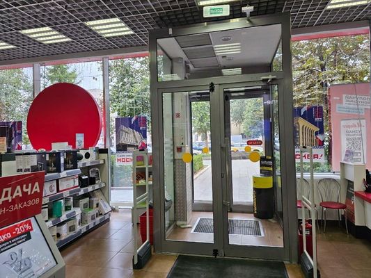 Сдам торговое помещение 3 175,1 м2, Садовая-Спасская ул, 3 3, Москва г