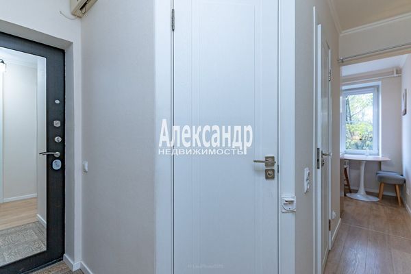 Продам двухкомнатную (2-комн.) квартиру, Ленсовета ул, 89, Санкт-Петербург г