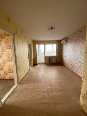 Продам трехкомнатную (3-комн.) квартиру, им. Васильченко В.Т. ул, 16, Лорис п