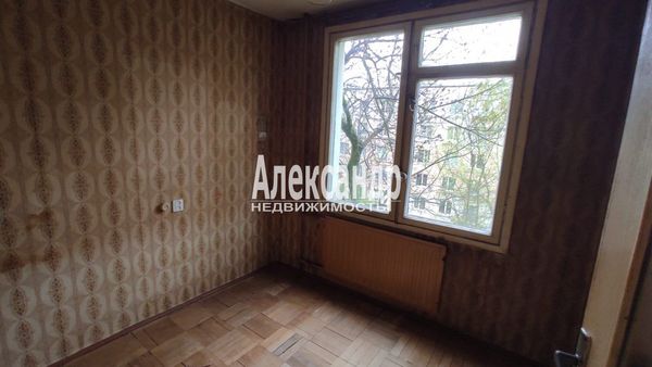 Продам многокомнатную квартиру, Дачный пр-кт, 5к4, Санкт-Петербург г