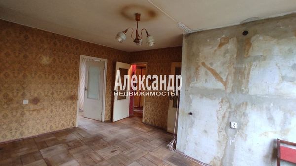 Продам многокомнатную квартиру, Дачный пр-кт, 5к4, Санкт-Петербург г