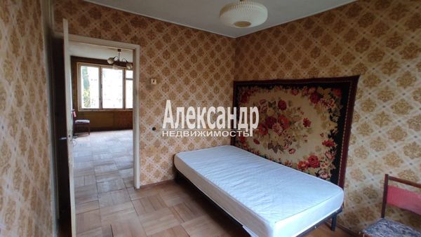 Продам многокомнатную квартиру, Дачный пр-кт, 5к4, Санкт-Петербург г