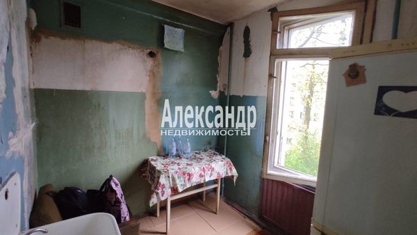 Продам многокомнатную квартиру, Дачный пр-кт, 5к4, Санкт-Петербург г