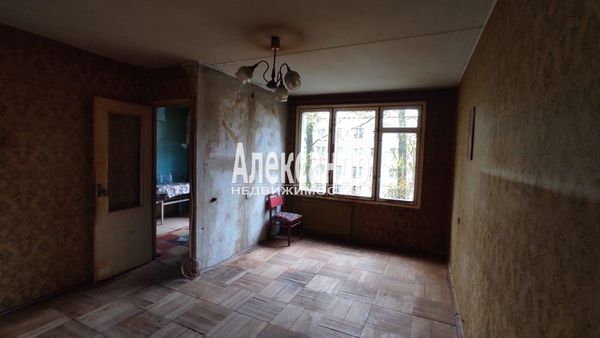 Продам многокомнатную квартиру, Дачный пр-кт, 5к4, Санкт-Петербург г