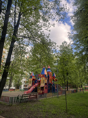 Продам трехкомнатную (3-комн.) квартиру, Чертановская ул, 21к2, Москва г