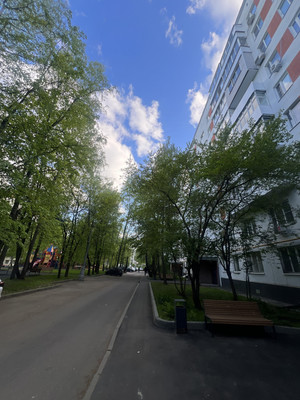 Продам трехкомнатную (3-комн.) квартиру, Чертановская ул, 21к2, Москва г