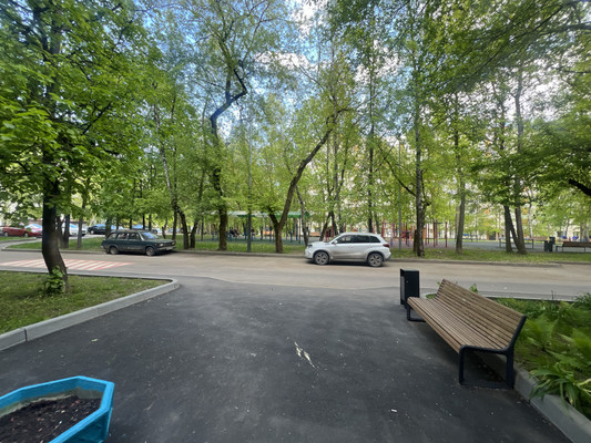 Продам трехкомнатную (3-комн.) квартиру, Чертановская ул, 21к2, Москва г