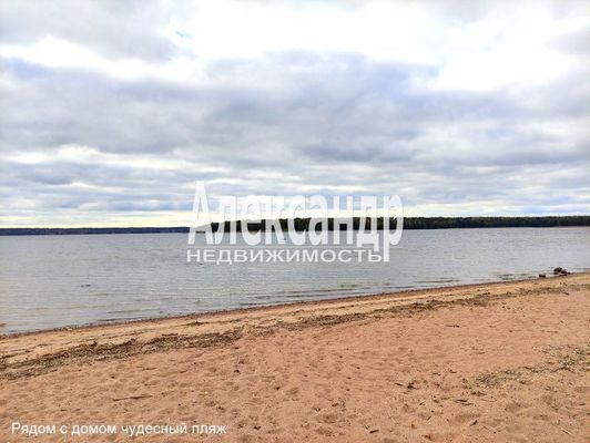 Продам двухкомнатную (2-комн.) квартиру, Офицерская ул, д. 8, Глебычево п