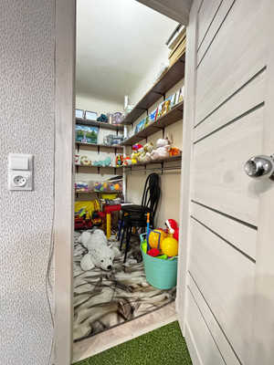 Продам двухкомнатную (2-комн.) квартиру, Чайковского ул, 36, Нижний Тагил г