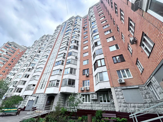 Продам однокомнатную (1-комн.) квартиру, Грекова ул, 11, Москва г