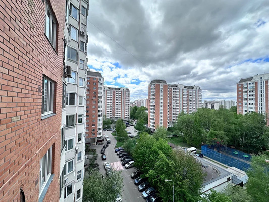 Продам однокомнатную (1-комн.) квартиру, Грекова ул, 11, Москва г