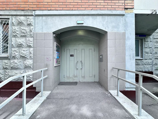 Продам однокомнатную (1-комн.) квартиру, Грекова ул, 11, Москва г