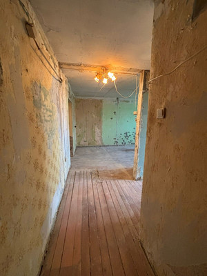 Продам двухкомнатную (2-комн.) квартиру, Александра Корсунова пр-кт, 11, Великий Новгород г