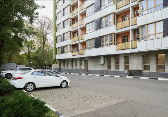 Продам многокомнатную квартиру, Каяни ул, 9в, Ростов-на-Дону г