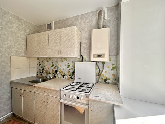 Продам двухкомнатную (2-комн.) квартиру, Культуры ул, 1, Полазна пгт