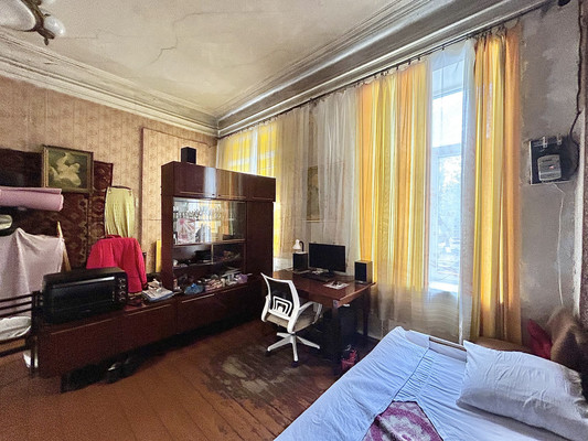 Продам двухкомнатную (2-комн.) квартиру, Киевская ул, 62, Симферополь г