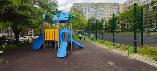 Продам однокомнатную (1-комн.) квартиру, Кечкеметская ул, 188, Симферополь г