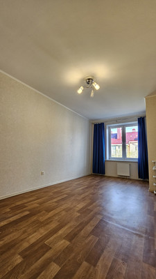 Продам однокомнатную (1-комн.) квартиру, Свердлова ул, 5, Октябрьский г