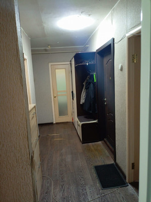 Продам трехкомнатную (3-комн.) квартиру, Молодежная ул, 3а, Волгодонск г