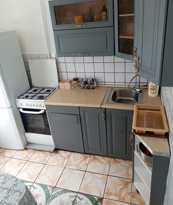 Продам трехкомнатную (3-комн.) квартиру, Молодежная ул, 3а, Волгодонск г