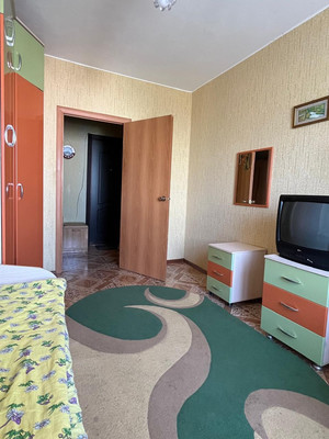 Продам двухкомнатную (2-комн.) квартиру, Мира пр-кт, 24, Волгодонск г
