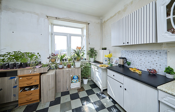 Продам комнату в 7-комн. квартире, Курляндская ул, 32А, Санкт-Петербург г