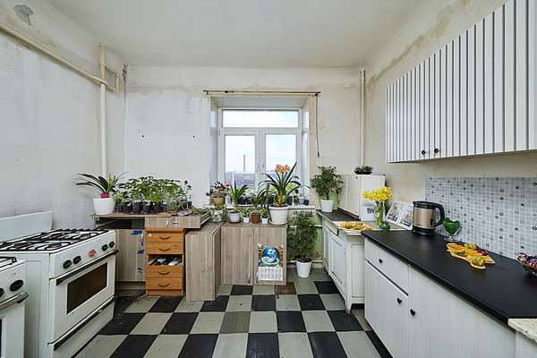 Продам комнату в 7-комн. квартире, Курляндская ул, 32А, Санкт-Петербург г