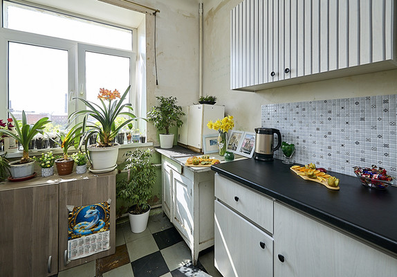 Продам комнату в 7-комн. квартире, Курляндская ул, 32А, Санкт-Петербург г