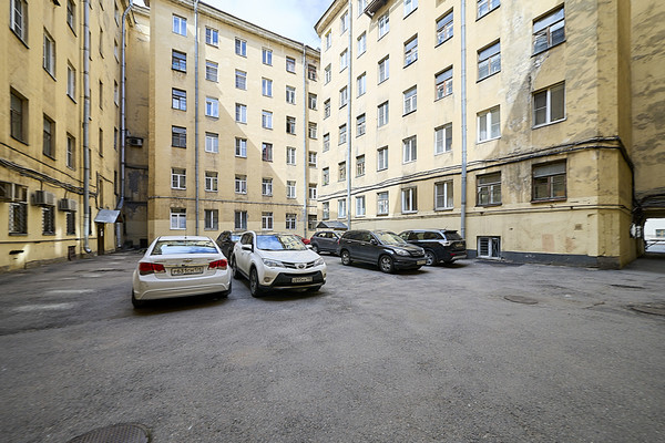 Продам комнату в 7-комн. квартире, Курляндская ул, 32А, Санкт-Петербург г