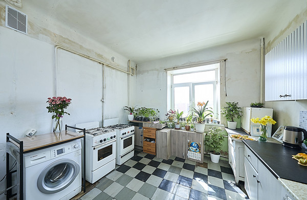 Продам комнату в 7-комн. квартире, Курляндская ул, 32А, Санкт-Петербург г