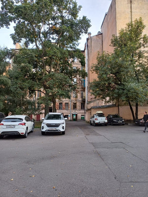 Продам комнату в 6-комн. квартире, Большой В.О. пр-кт, 25, Санкт-Петербург г