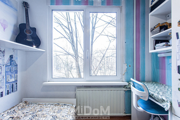Продам трехкомнатную (3-комн.) квартиру, Турку ул, 12к6 литера А, Санкт-Петербург г