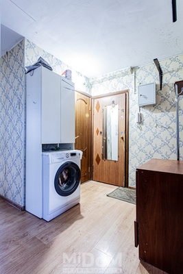 Продам трехкомнатную (3-комн.) квартиру, Турку ул, 12к6 литера А, Санкт-Петербург г