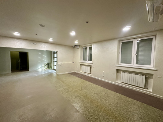 Продам торговое помещение 141 м2, Байкальская ул, 202/9, Иркутск г